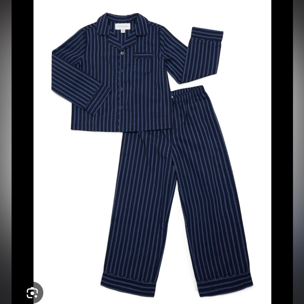 New Kids Free Assembly Blue Striped Pajama Set Size 12‎
